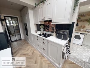 Kitchen- click for photo gallery